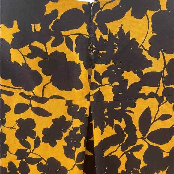 H&M - Picture 2 of 4